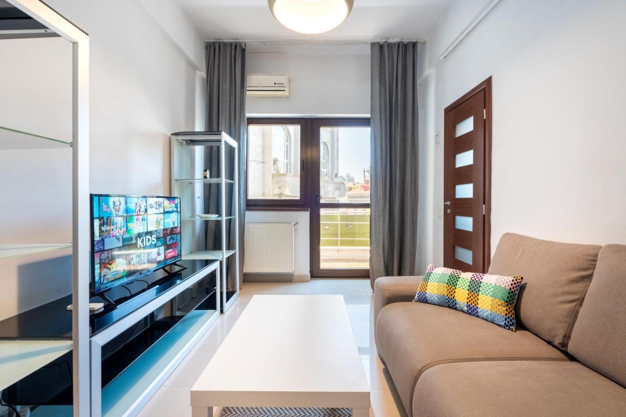 Apartament Modern & Spacious - Prime Location Near Bucharest's Old Town *