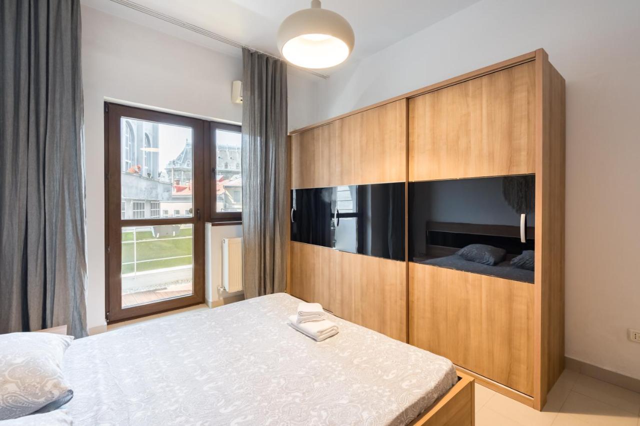 Modern & Spacious - Prime Location Near Bucharest's Old Town Apartament *